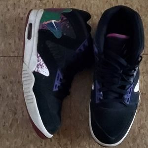 Nike Air Men's size 10 Basketball sneaker